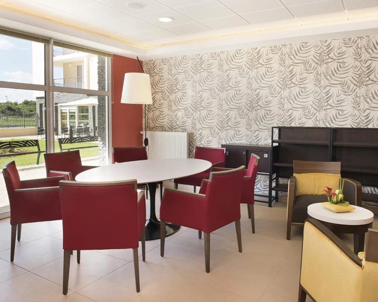 résidence senior poitiers salon