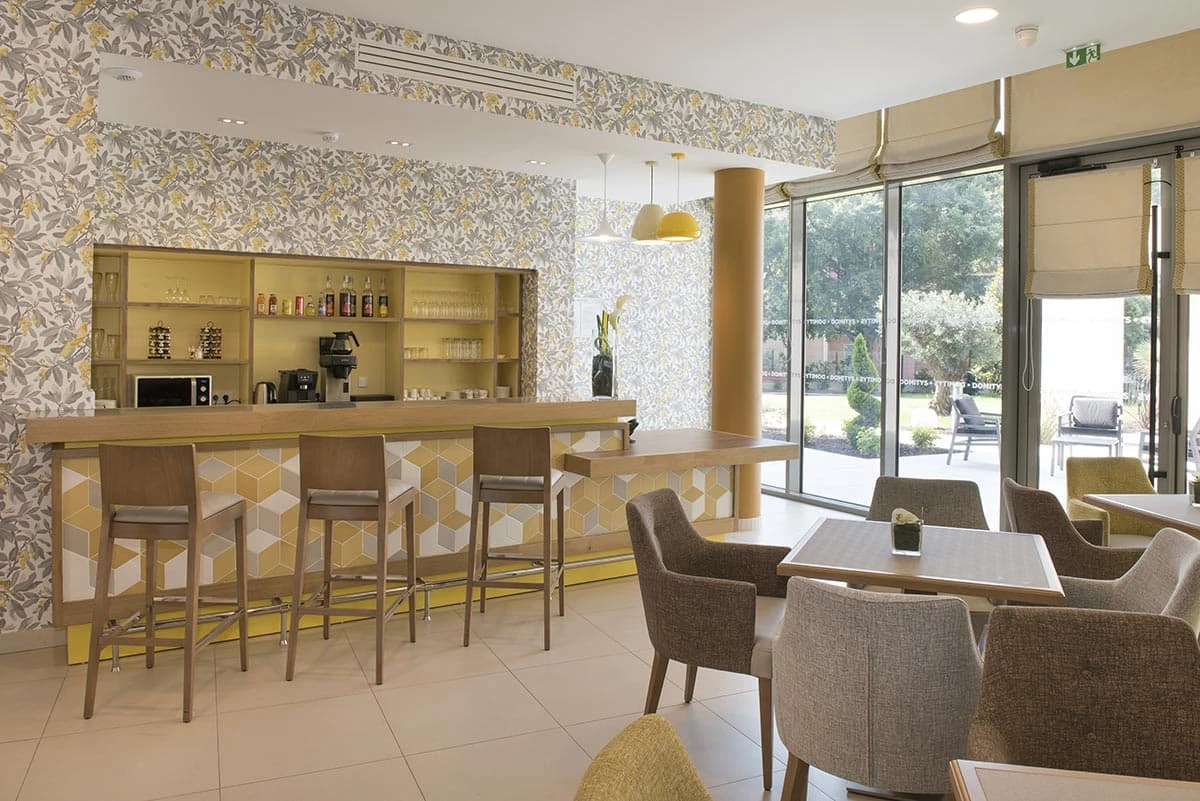 résidence senior montpellier bar