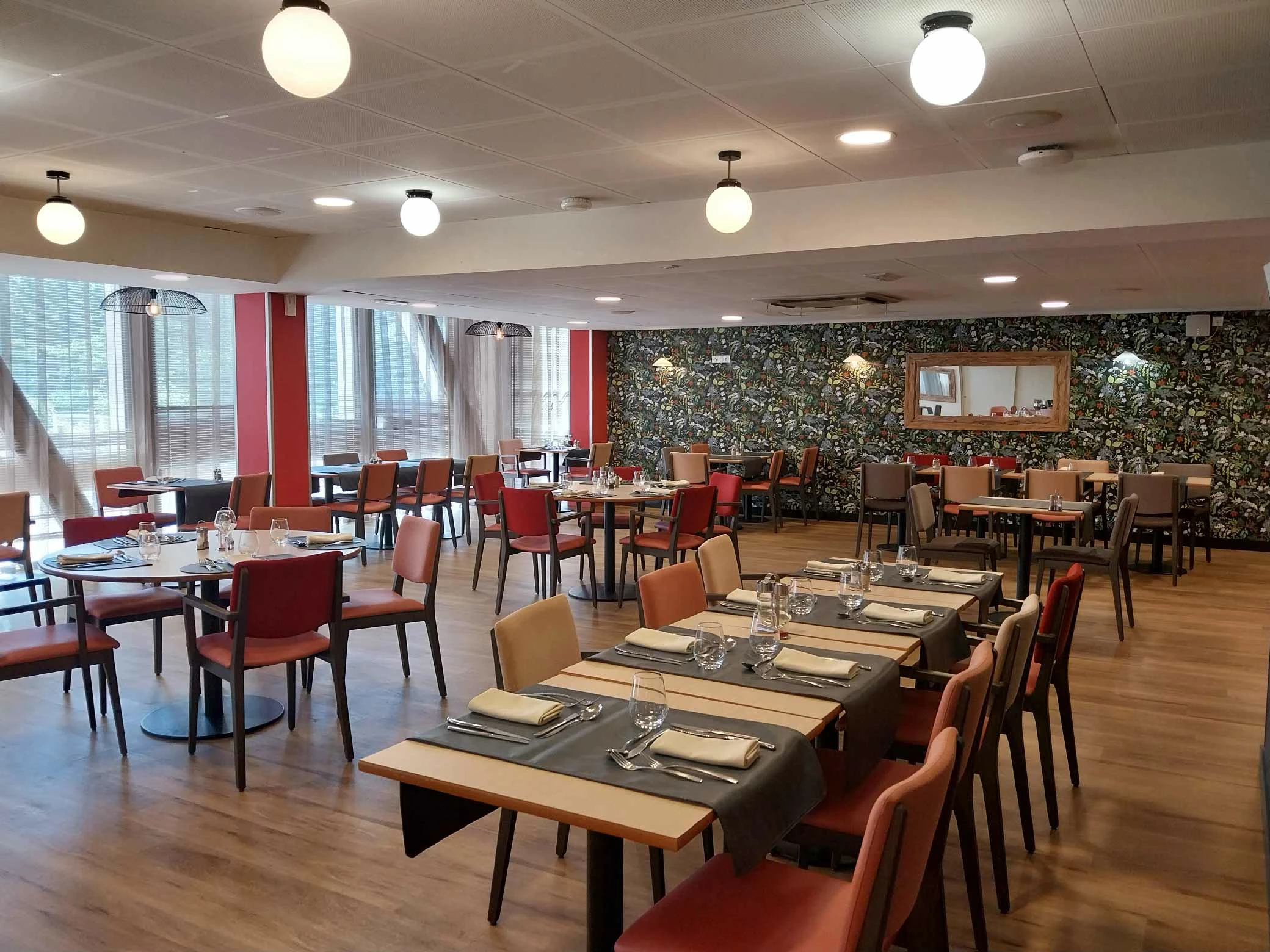 residence-senior-romorantion-restaurant.jpg