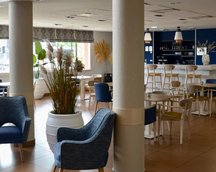 Lanester-bar-2.jpg