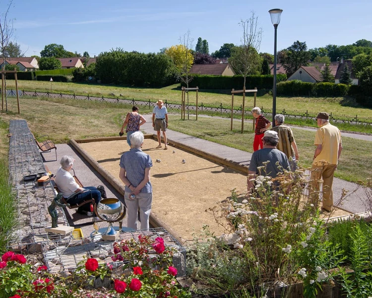 résidence senior nevers boulodrome