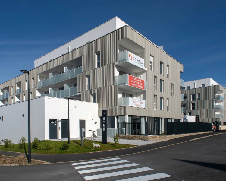 residence-senior-vannes-exterieur.jpg