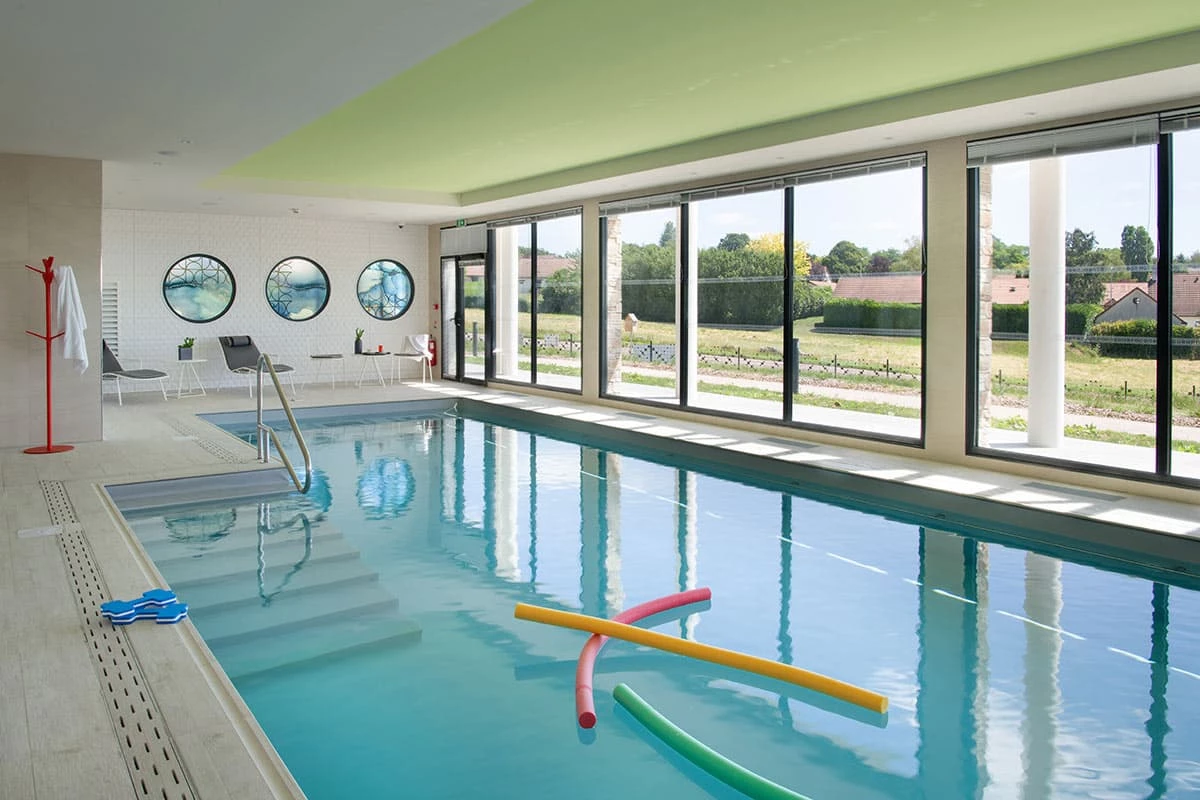 résidence senior nevers piscine