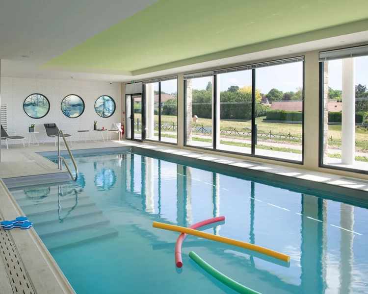 résidence senior nevers piscine
