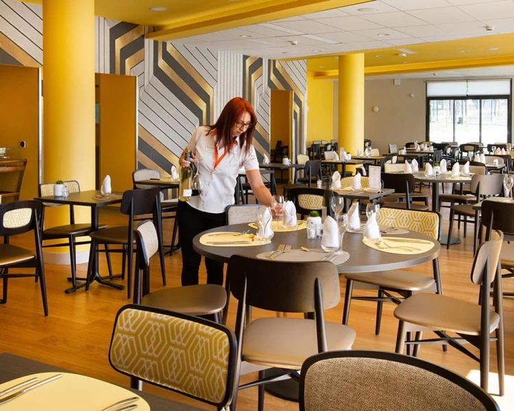 résidence senior nevers restaurant