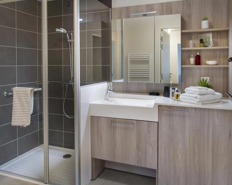 résidence senior nevers salle de bain