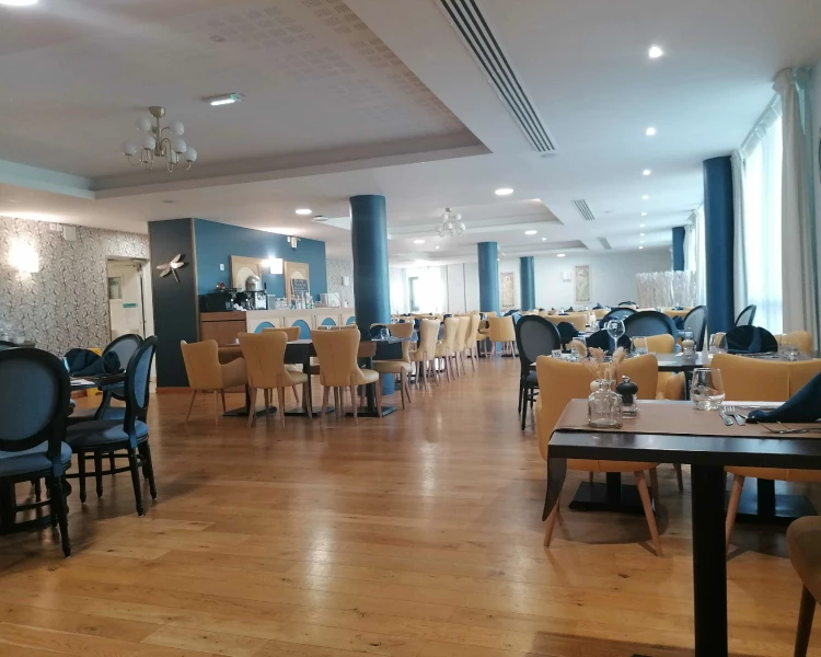 residence-senior-royan-restaurant.jpg
