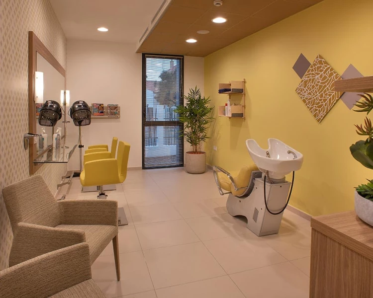résidence senior les sables d'olonne coiffeur