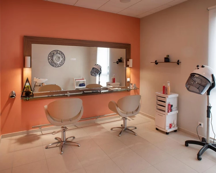 résidence senior calais coiffeur