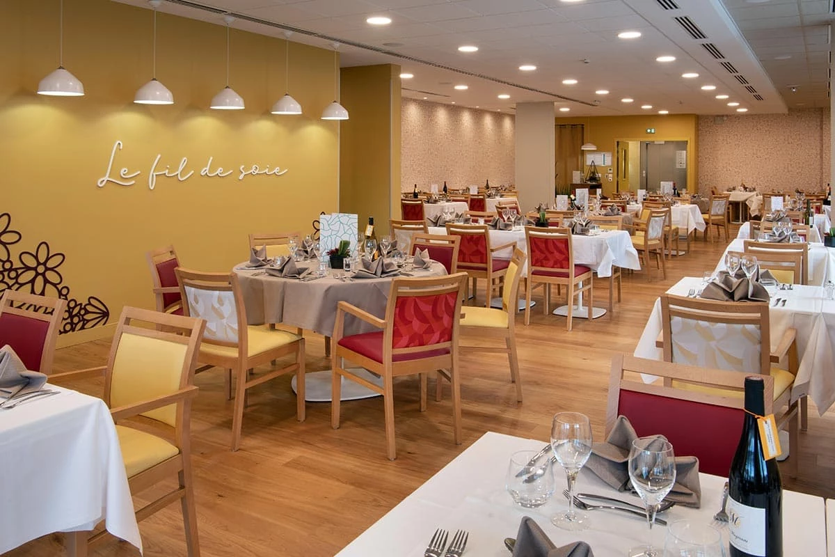 résidence senior calais restaurant