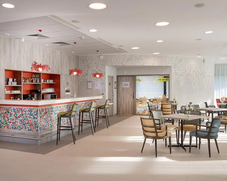 résidence senior moulins les metz bar