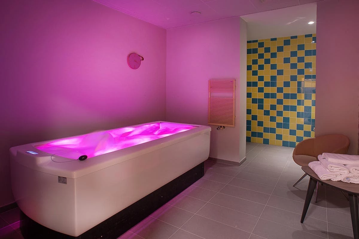 résidence senior moulins les metz lit hydromassant