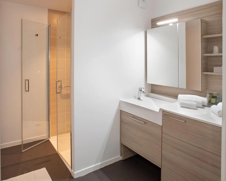 résidence senior moulins les metz salle de bain