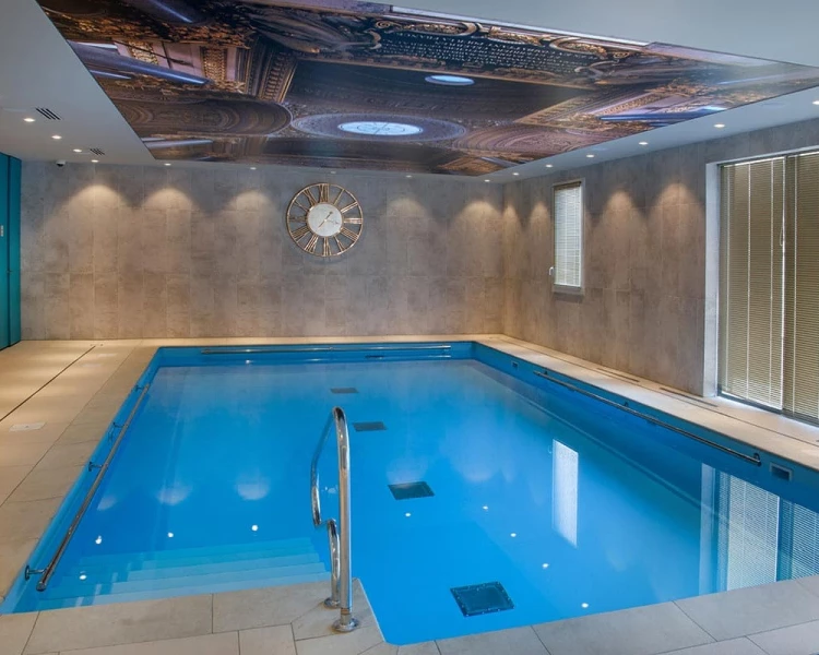 résidence senior versailles piscine