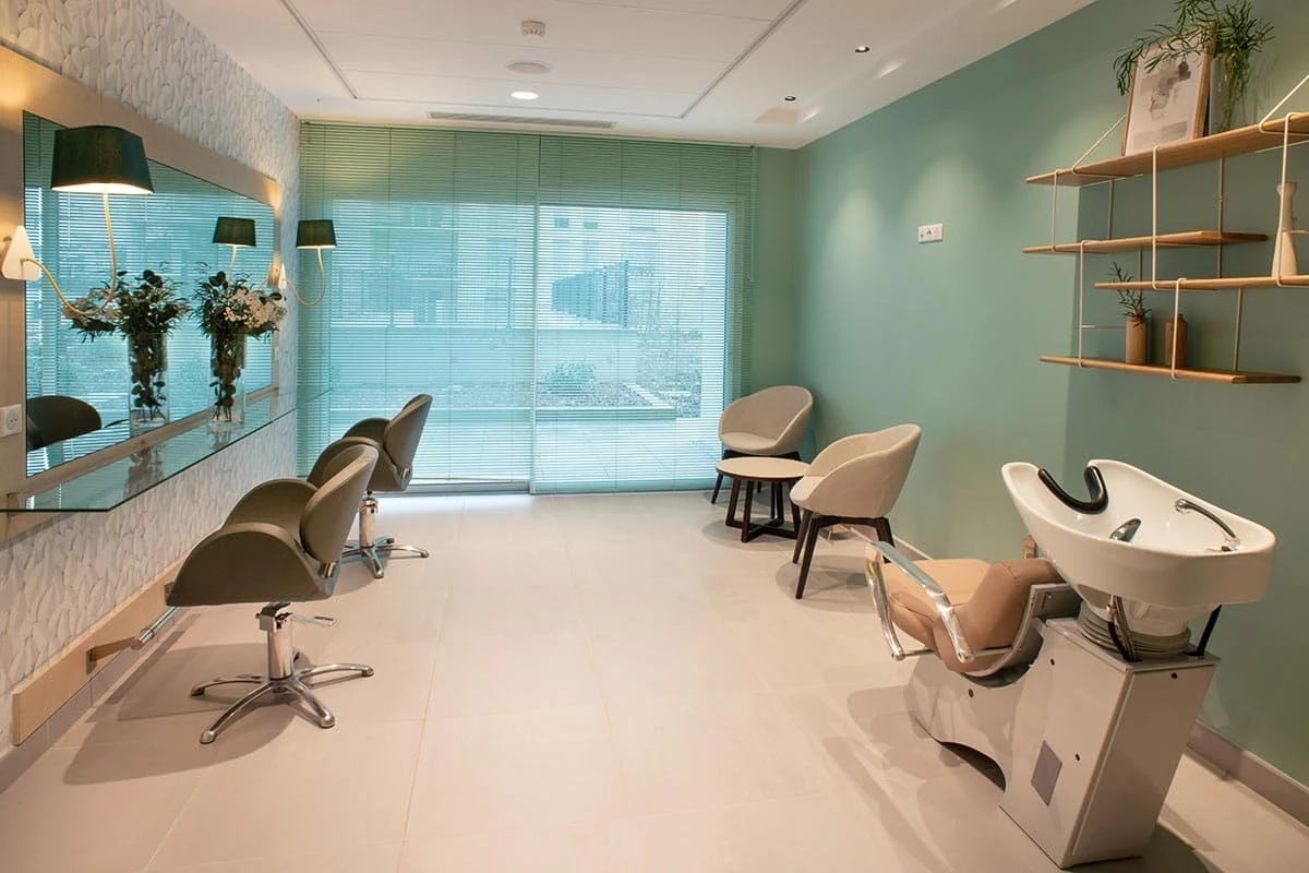 residence senior mont saint aignan coiffeur