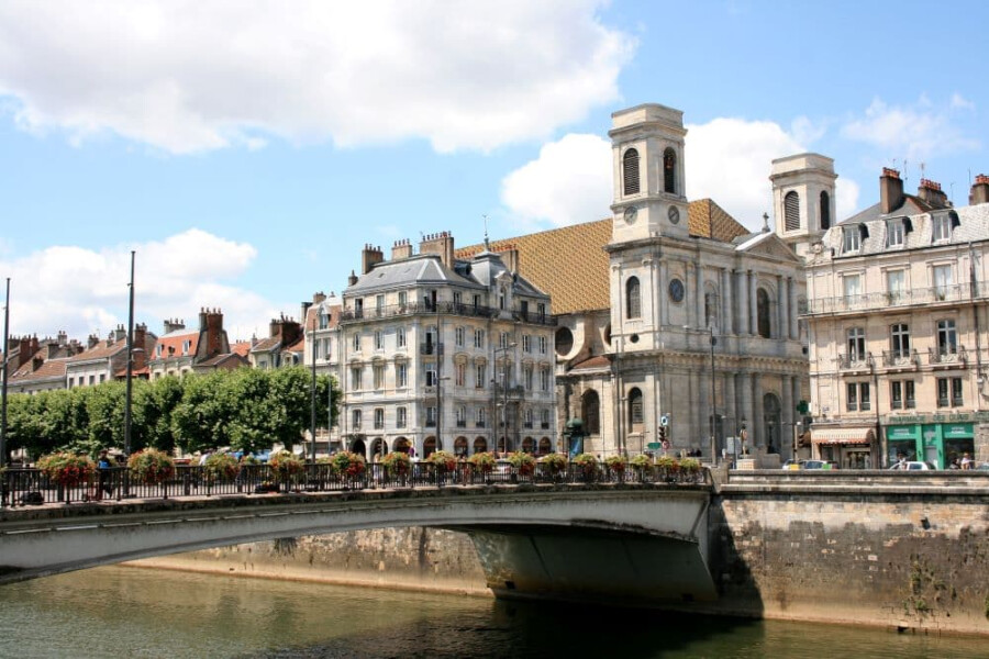 residence-senior-besancon.jpg