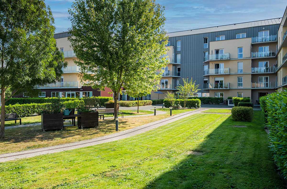 résidence senior le mans exterieur