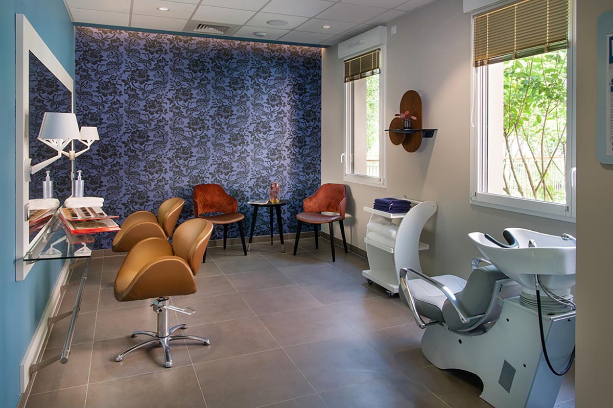 résidence senior tours coiffeur