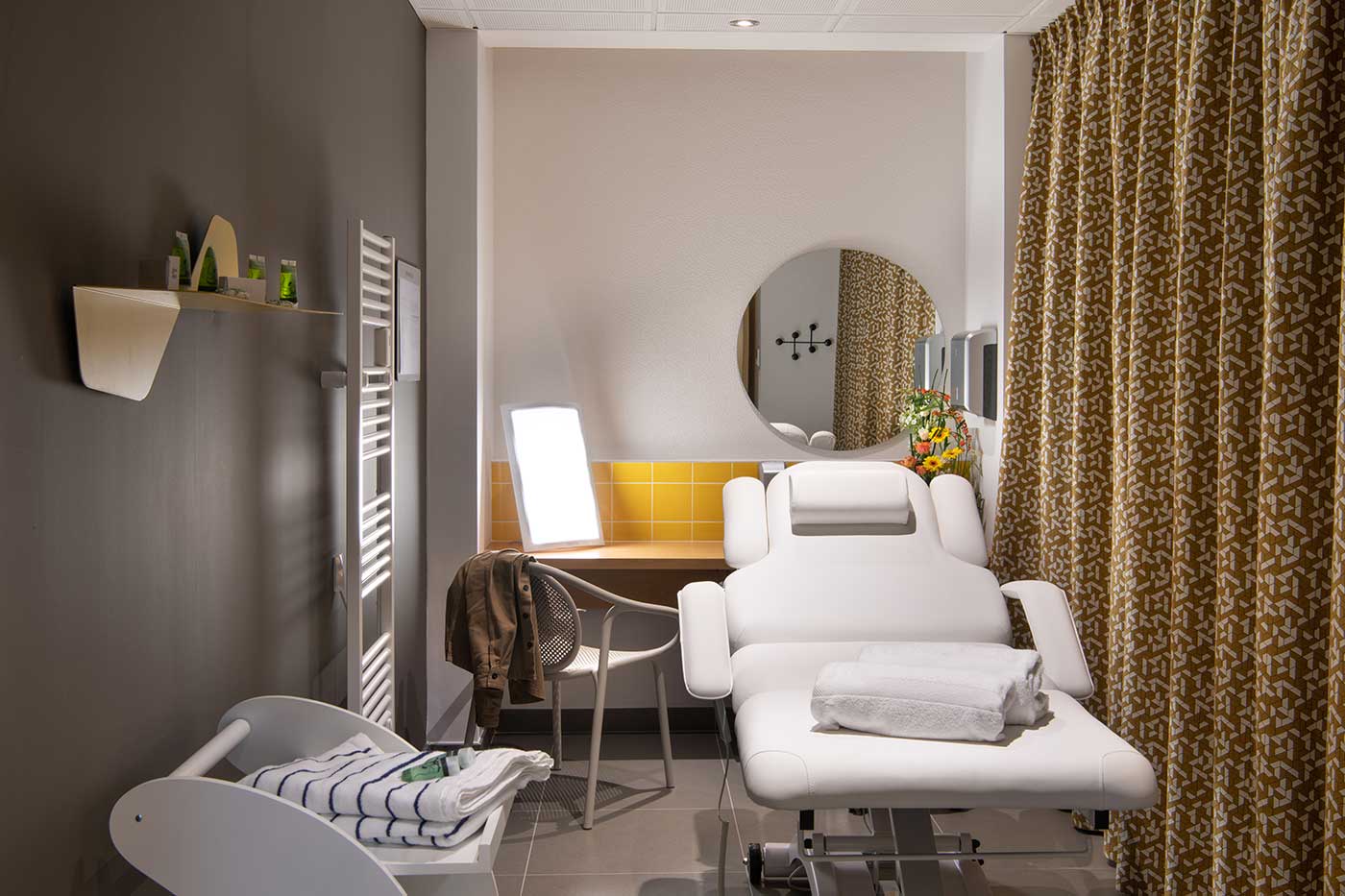 residence-senior-joue-les-tours-spa.jpg