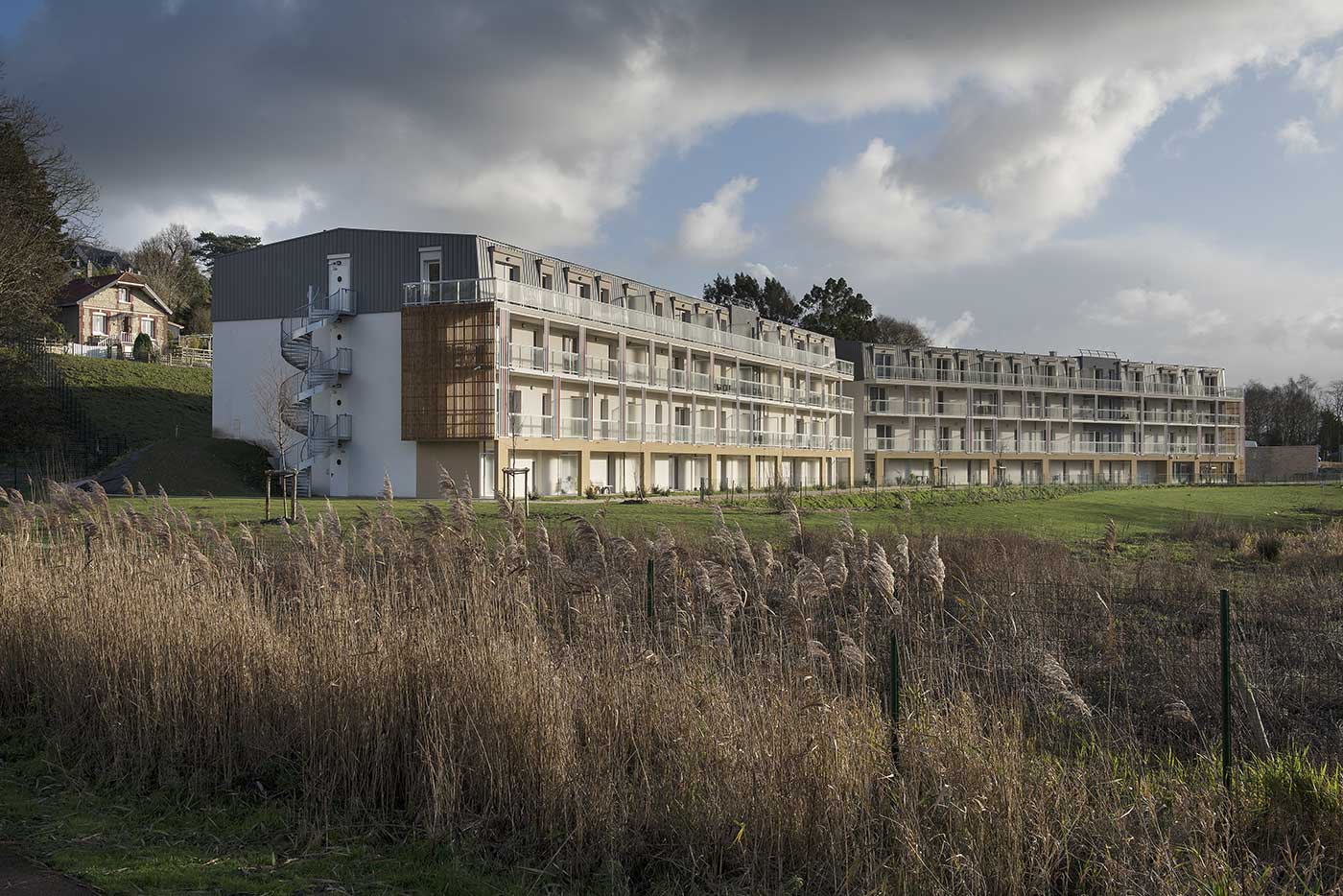 residence-senior-montivilliers-exterieur.jpg