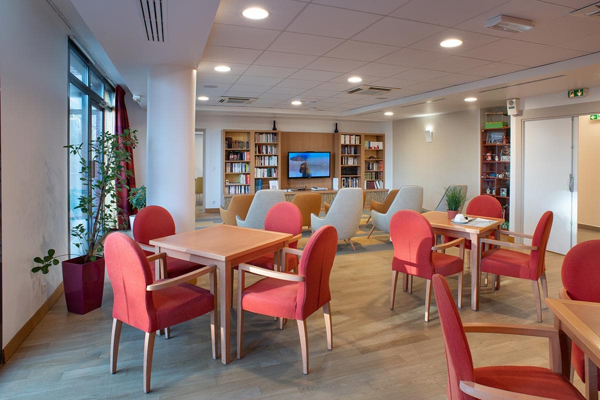 résidence senior villeneuve-le-roi bar