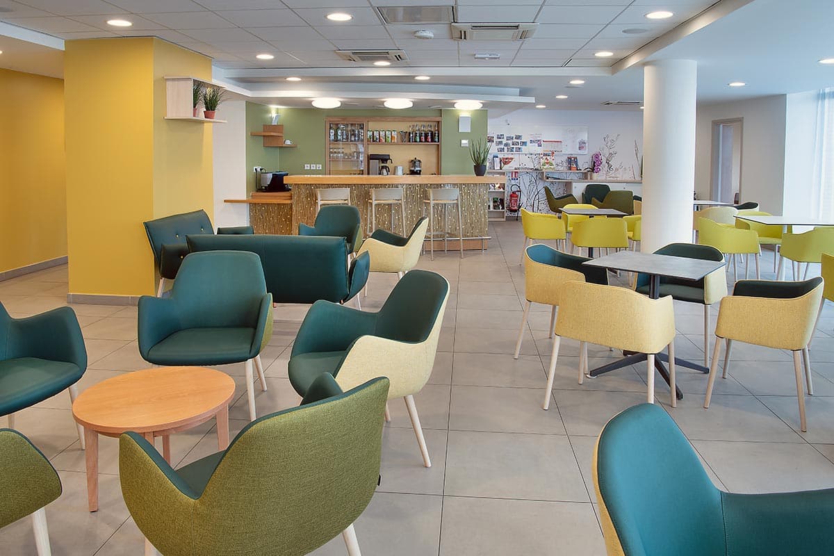 résidence senior villeneuve-le-roi salon