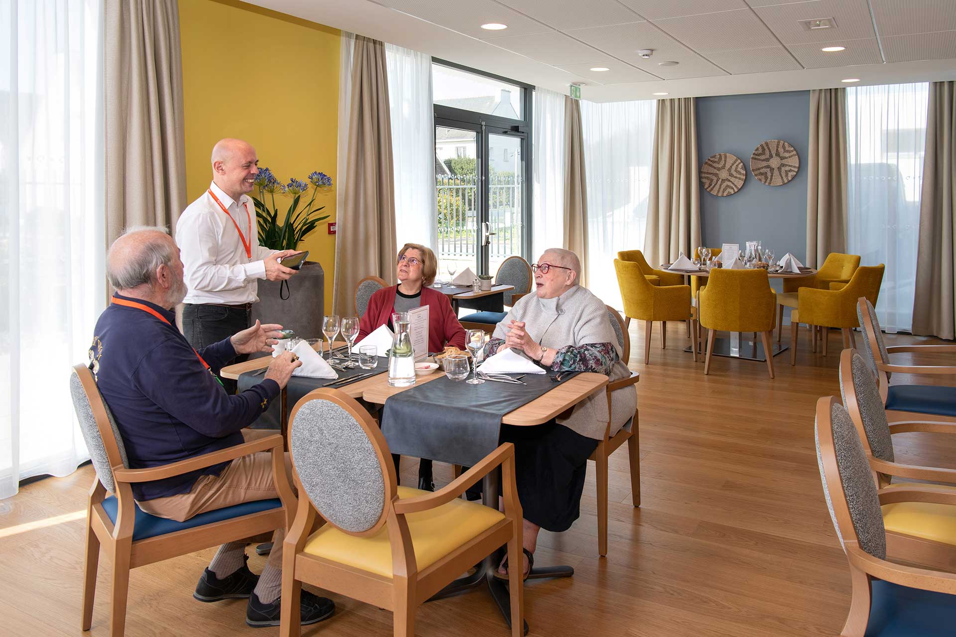 residence-senior-domitys-restaurant.jpg