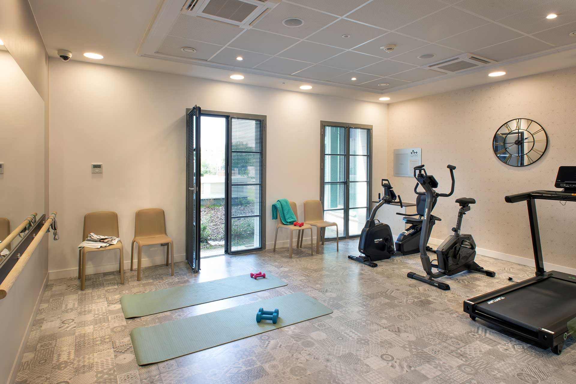 residence-senior-domitys-coiffeur.jpg