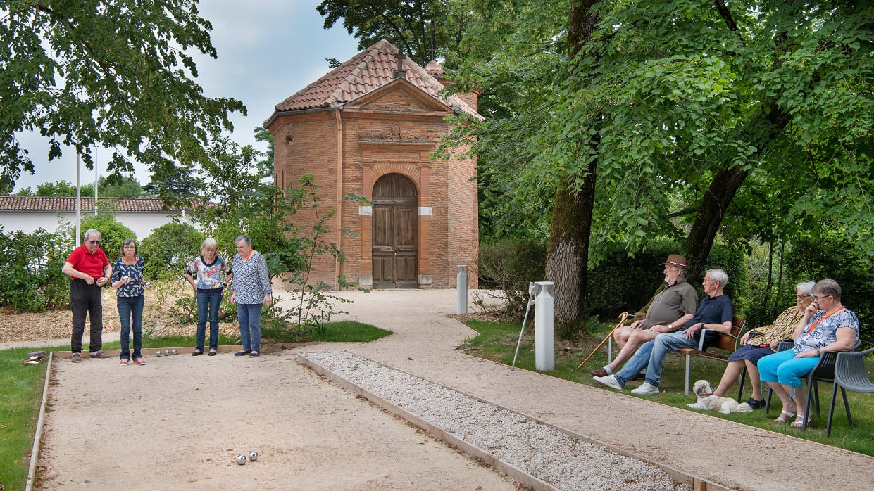 residence-senior-pin-balma-boulodrome.jpg