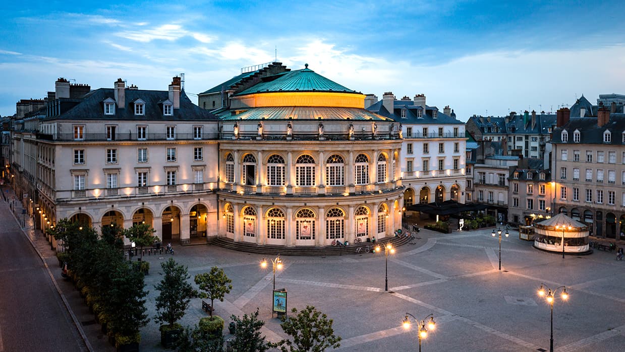 Rennes, la « ville rouge »