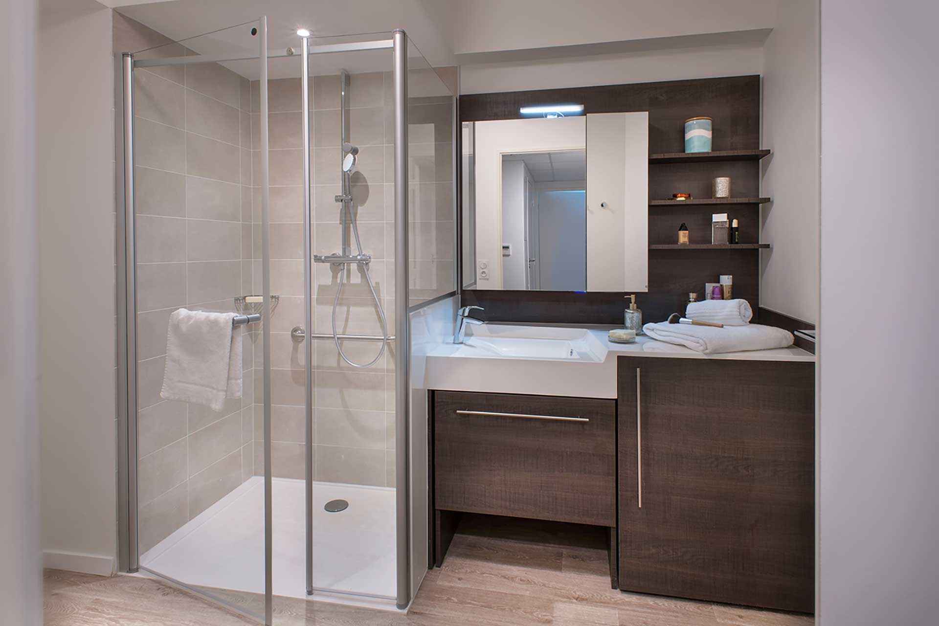 residence-senior-domitys-salle-de-bain.jpg