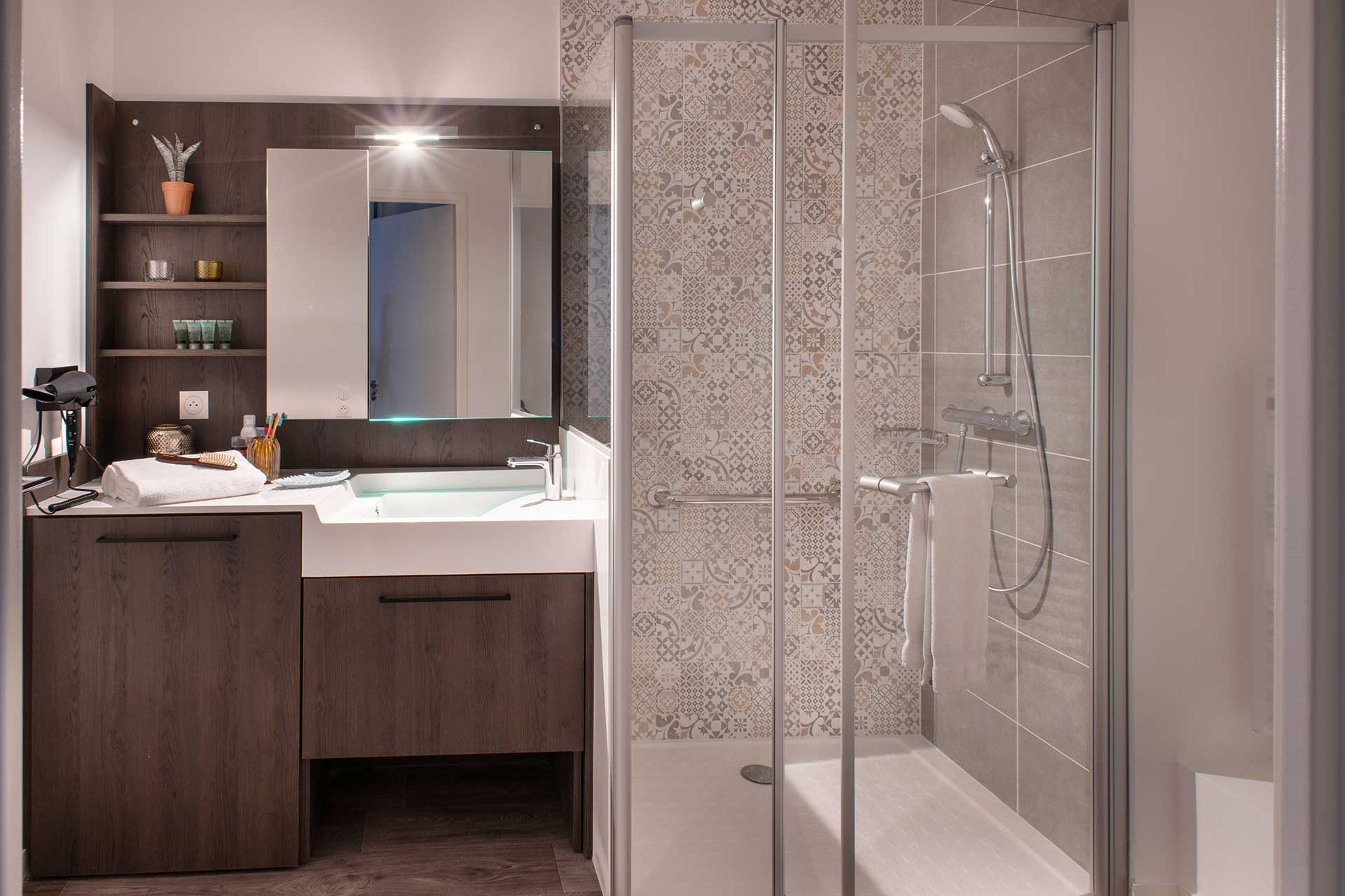 residence senior teteghem salle de bain
