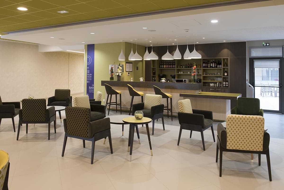 résidence senior bezannes bar