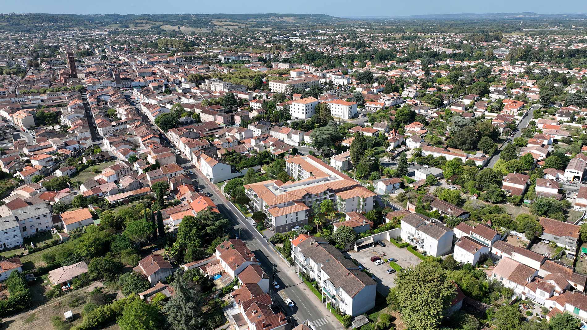 residence-villeneuve-sur-lot-exterieur-(2).jpg