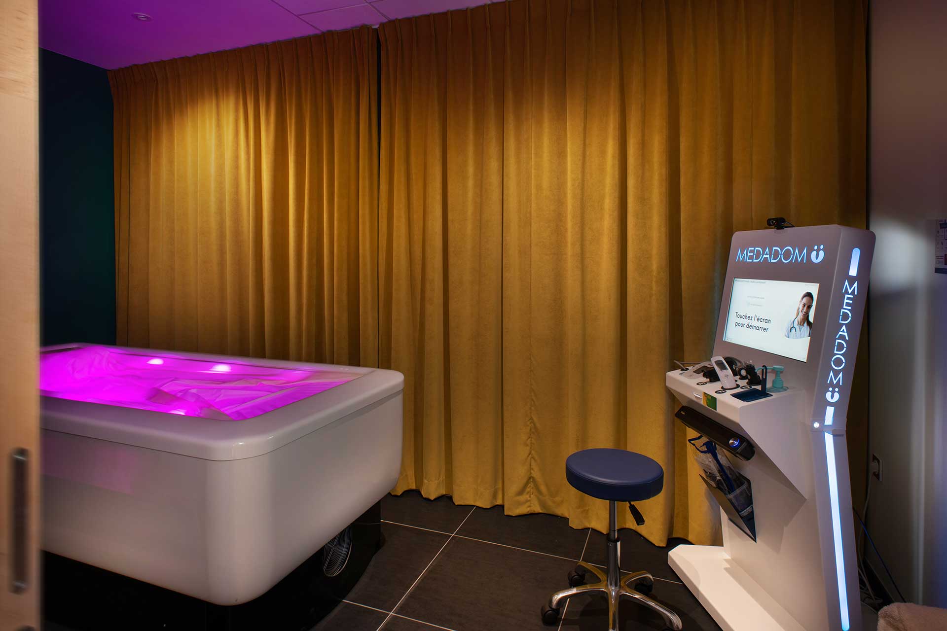 residence-senior-rouen-lit-hydromassant.jpg