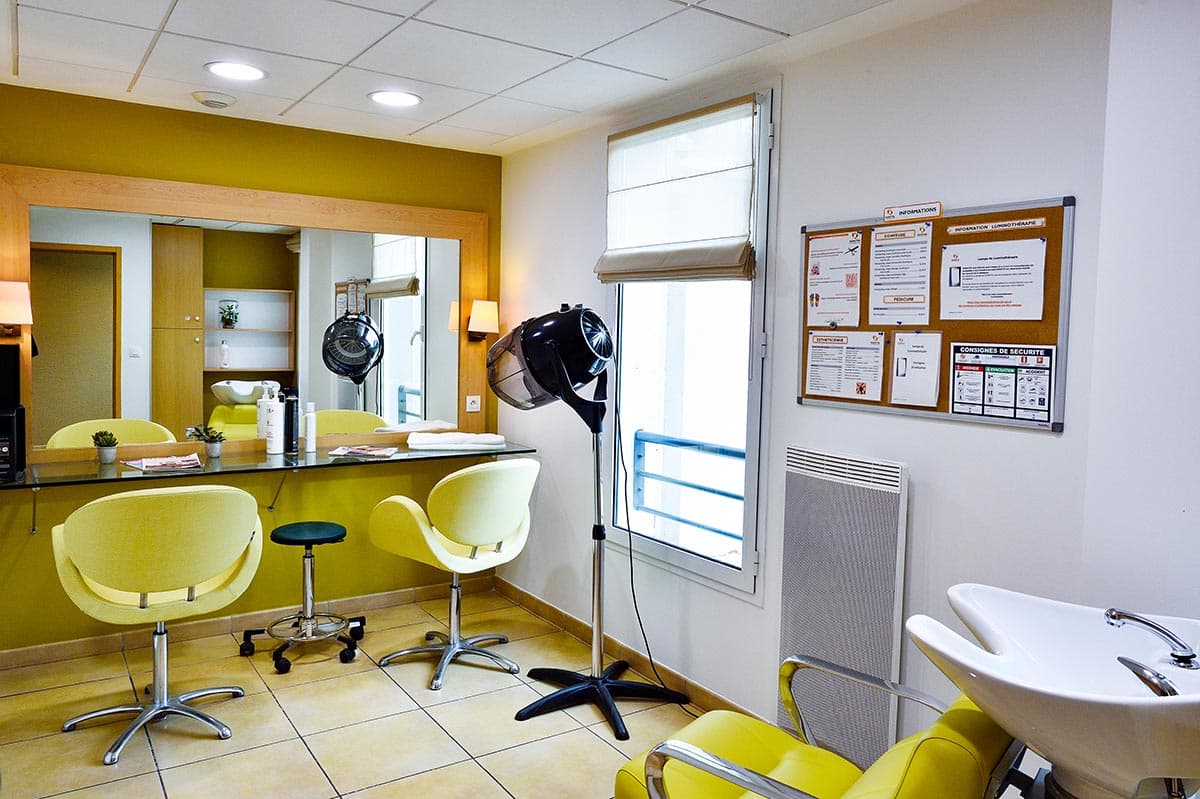 résidence senior montluçon coiffeur
