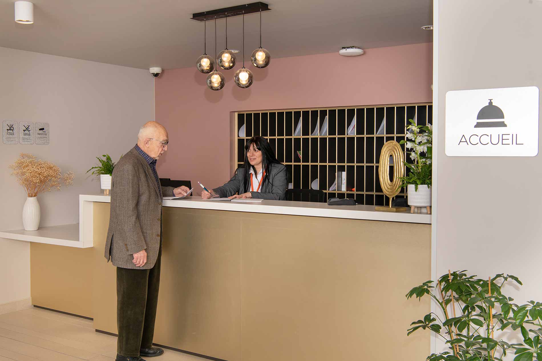 residence-senior-quimper-acceuil.jpg