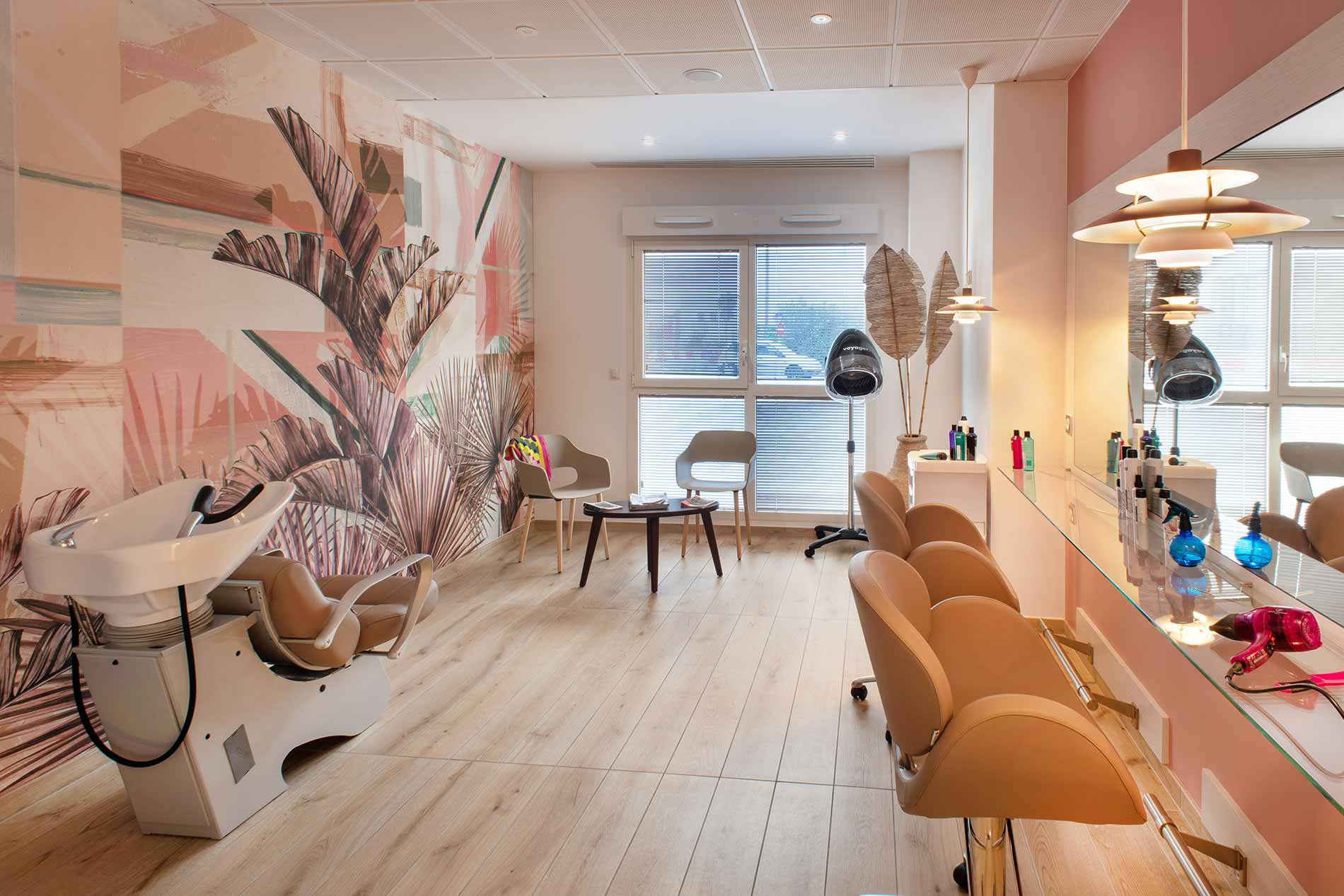 residence-senior-cherbourg-coiffeur.jpg