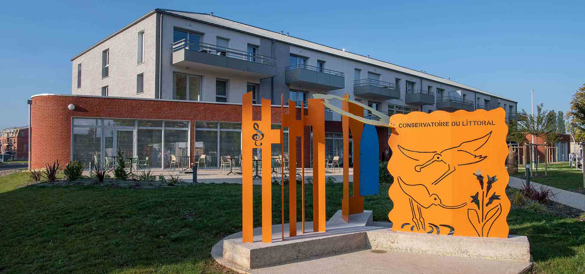 residence-senior-abbeville-exterieur.jpg