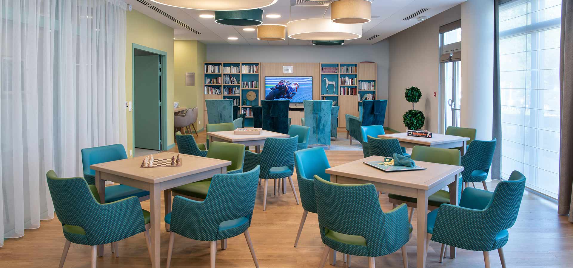 residence-senior-abbeville-salon.jpg