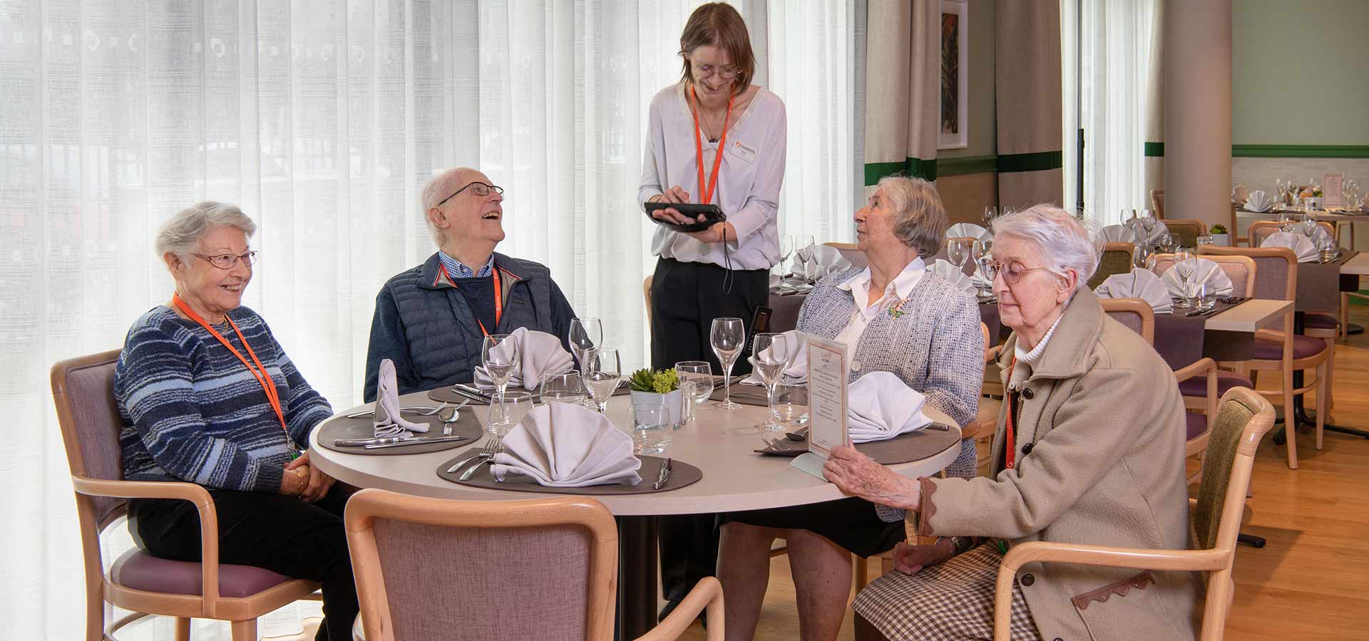 residence-senior-angers-restaurant