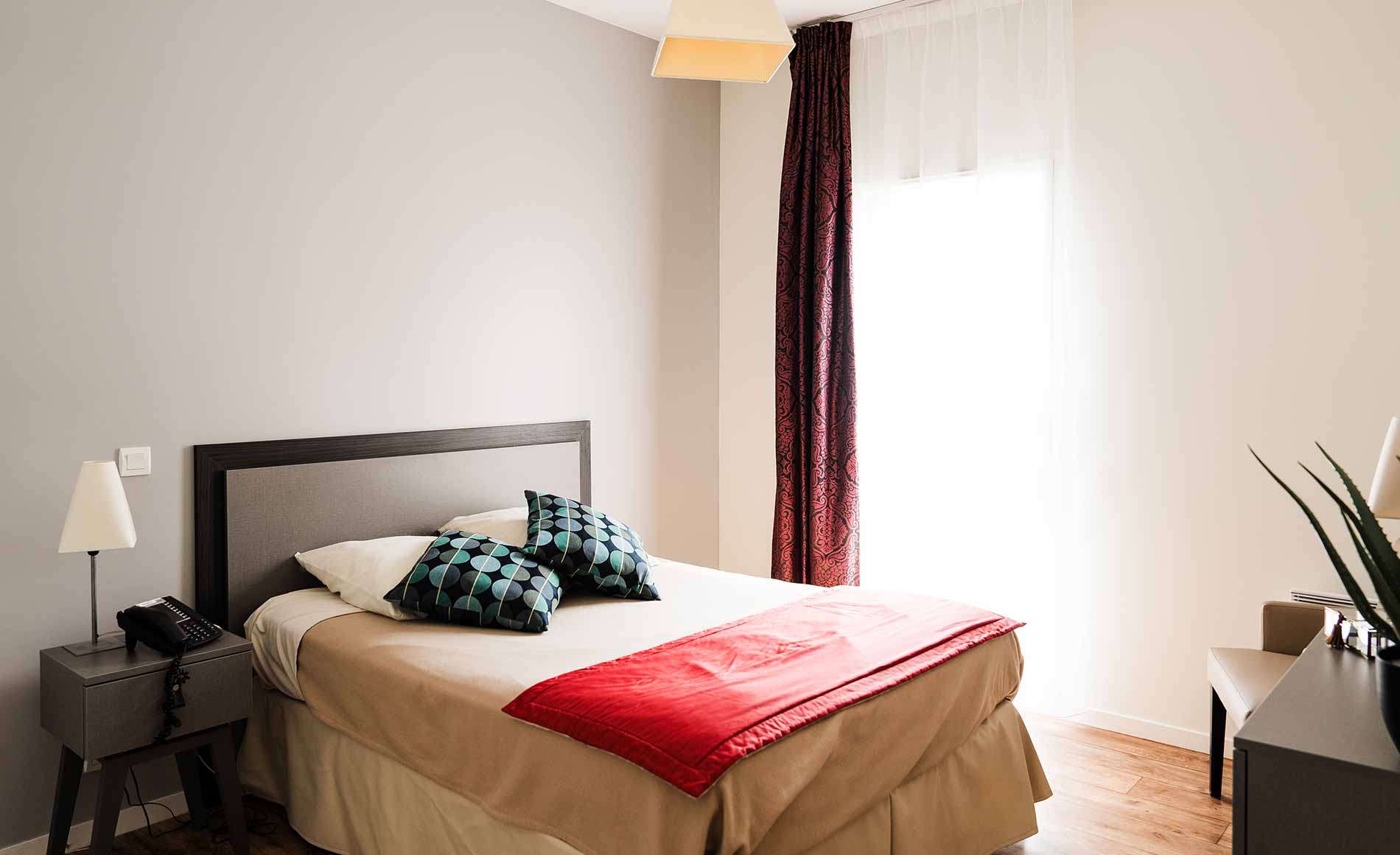residence-senior-acheres-chambre.jpg