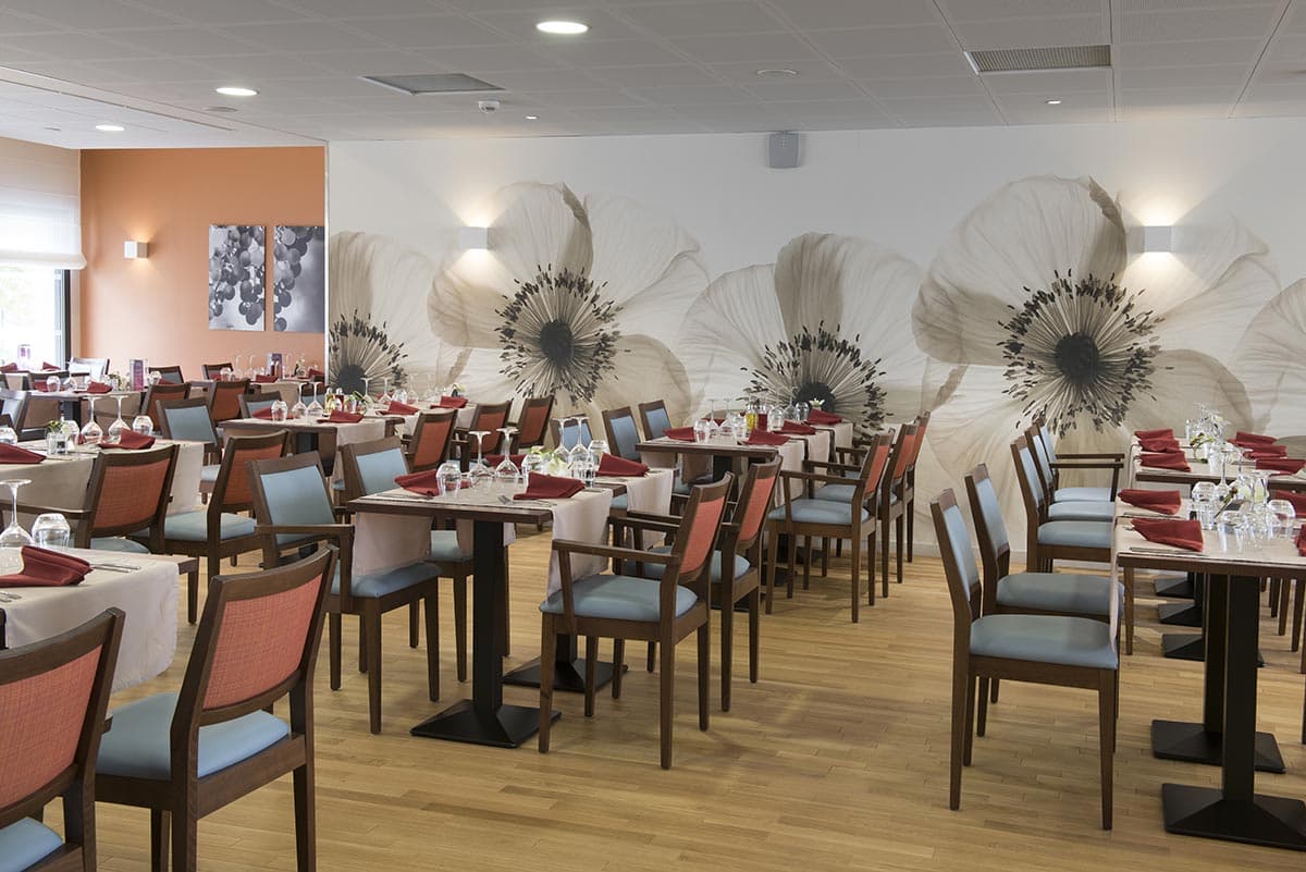 résidence senior bordeaux restaurant