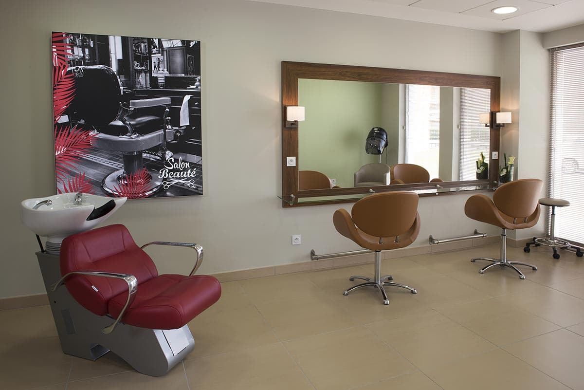 résidence senior pau coiffeur