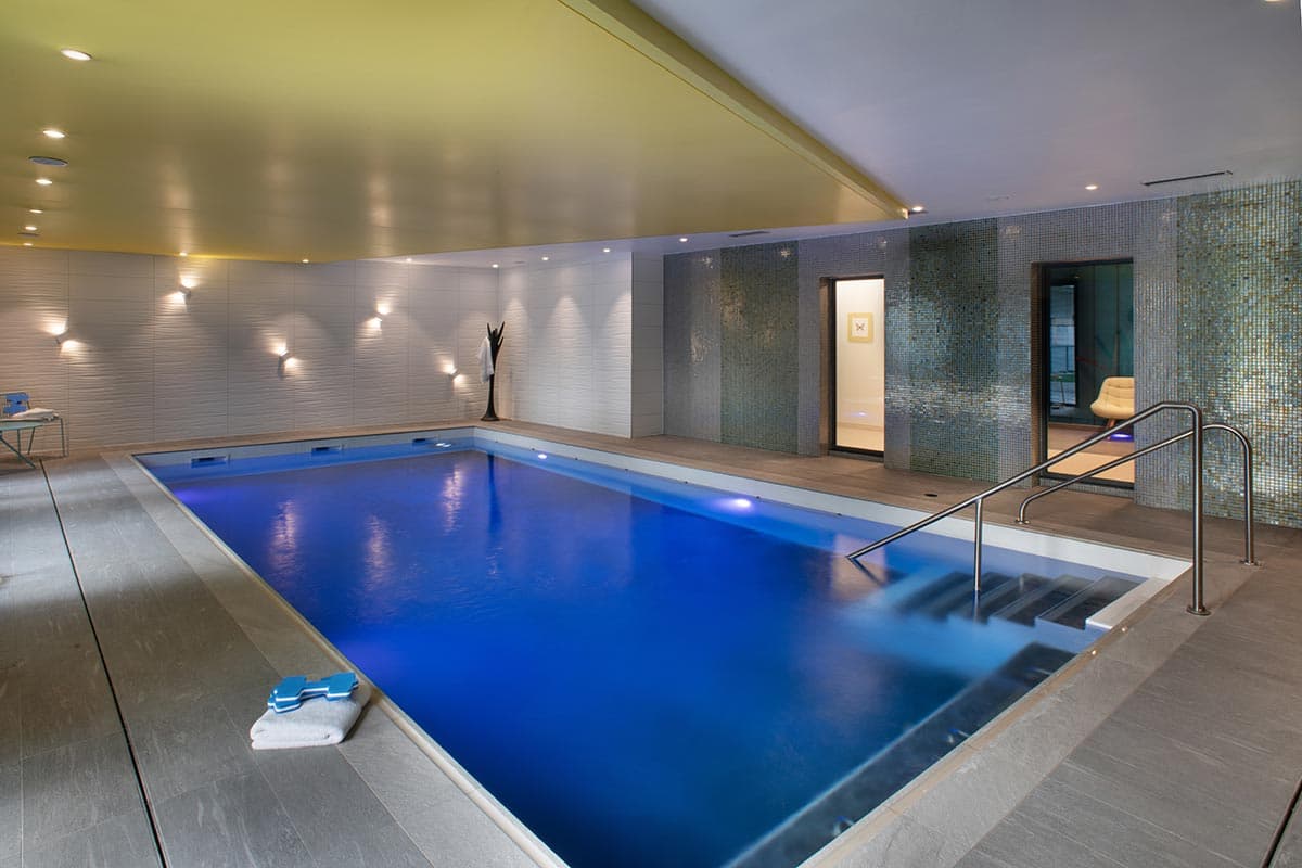 résidence senior saint-quentin piscine