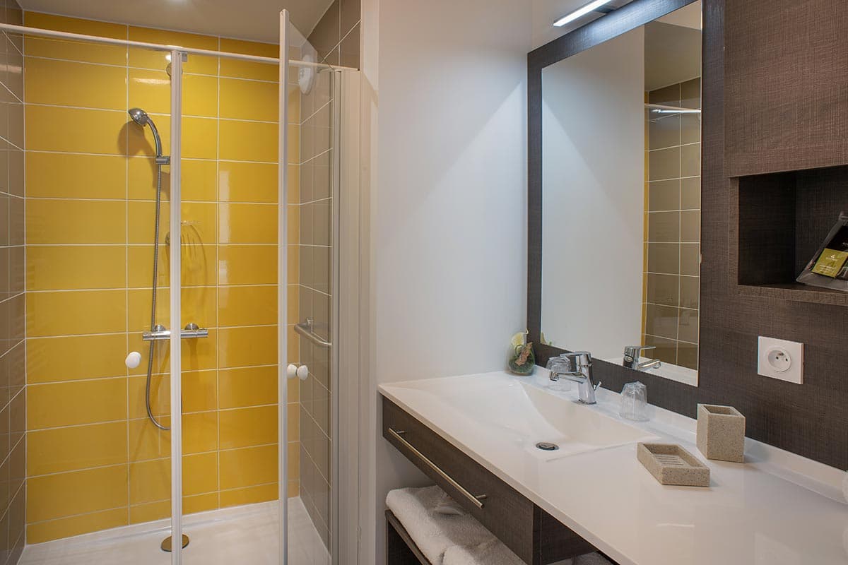 résidence senior la valette du var salle de bain