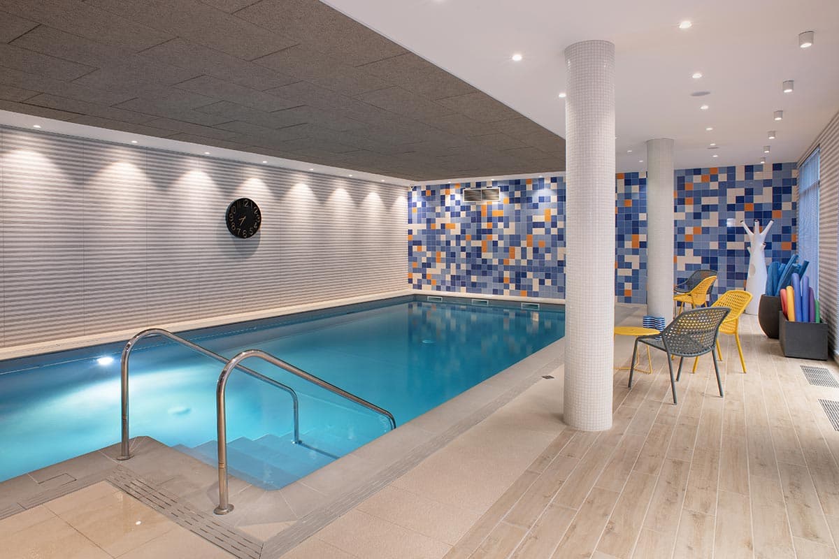 résidence senior dives sur mer piscine