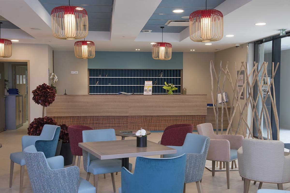 residence senior concarneau bar