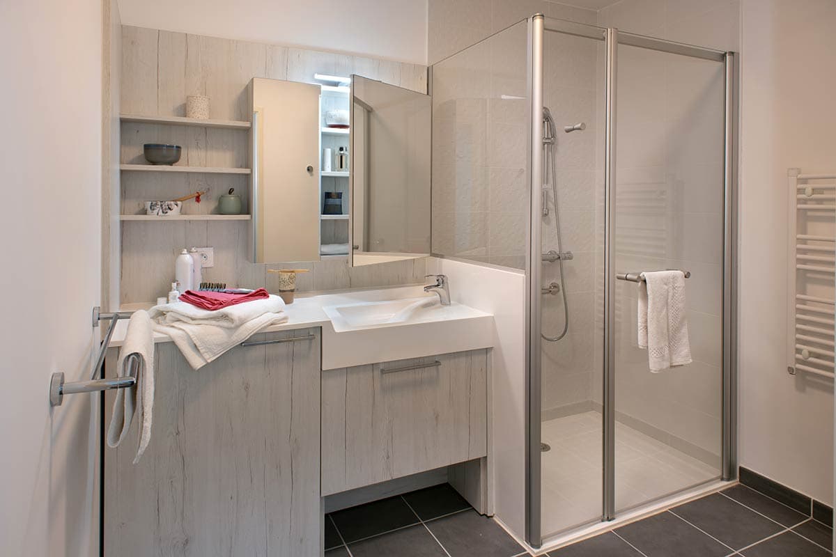 résidence senior draguignan salle de bain