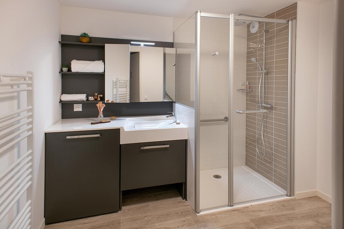 résidence senior lesquin salle de bain